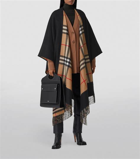 conjunto burberry feminino|burberry cashmere cape jacket.